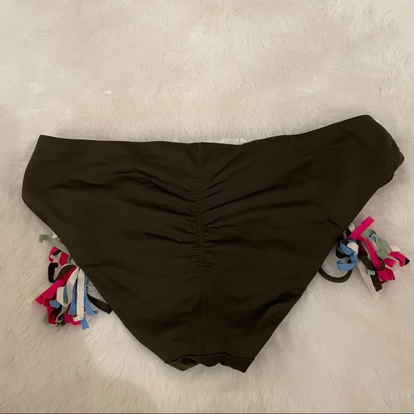 Becca bikini set! - Picture 7 of 8